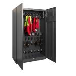 Melns žāvēšanas skapis ar divām durvīm, iekšpusē sarkani un dzelteni apģērbi, apavu un cimdu žāvēšanas vietas.